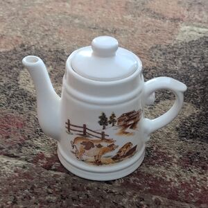 Vintage Ceramic Teapot with Farmhouse Design